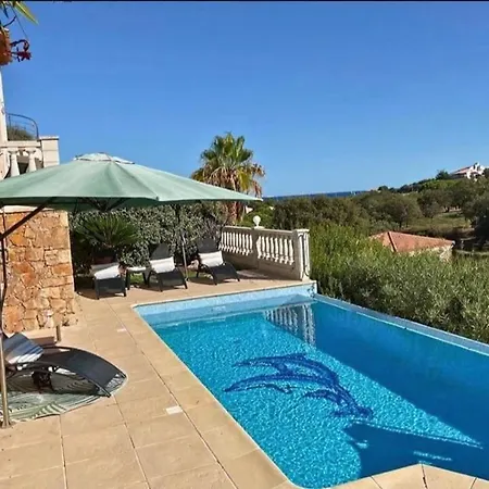 Avec Piscine, Jacuzzi, Vue Et Montagne, A Pied * Roquebrune-sur-Argens